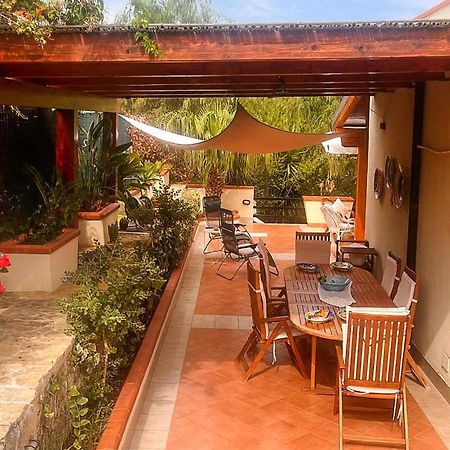 Villa Curreri Porto Palo Esterno foto